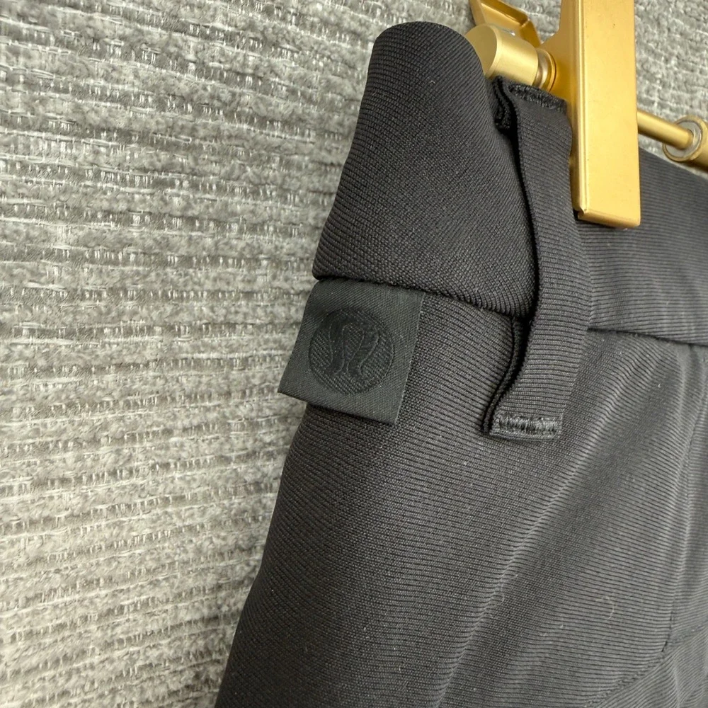 Lululemon Commission Golf Shorts Men 28 Black Stanford Logo